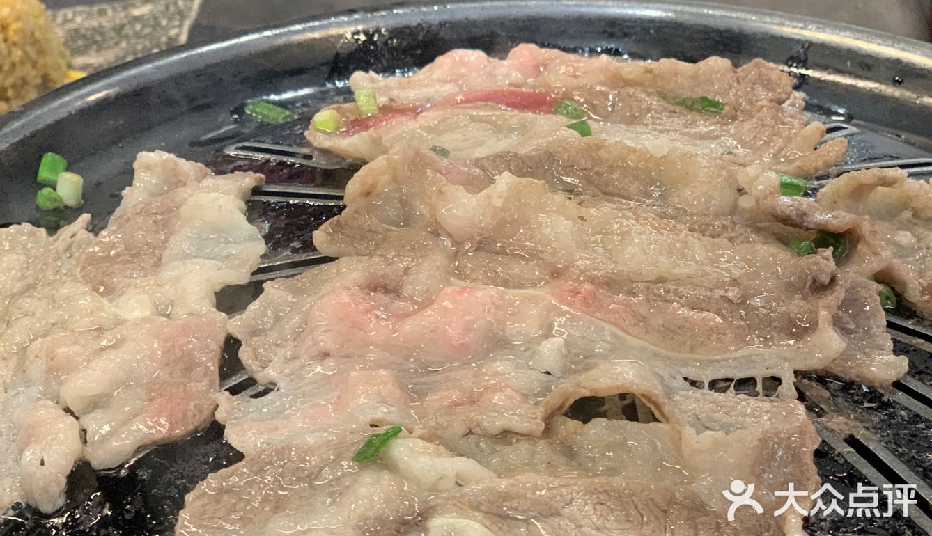 天了噜，这盘鳗鱼上桌神经还会动