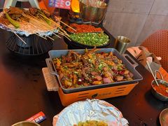 -何师烧烤Pro ·江湖川菜·小龙虾·精酿(太古里旗舰店)