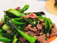 芥兰炒牛肉-文记壹心鸡(宝华路店)