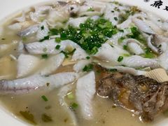 -江渔儿酸菜鱼(港湾1号店)
