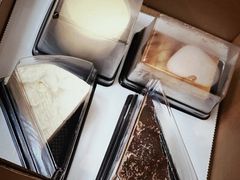 -Fridi Patisserie Cafe