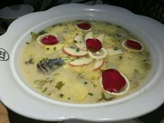 水果柠檬酸菜鱼-江渔儿酸菜鱼(东山店)