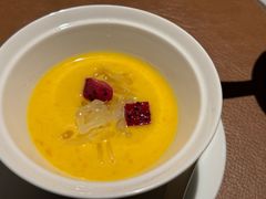 杨枝甘露-成隆行·蟹王府(九江路店)