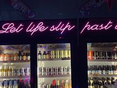 -UP嘻哈酒吧(粉巢店)