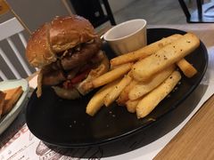 -HELLO 27 意面·沙拉·帕尼尼