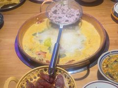 -洱火云南酸菜牛肉火锅(石景山当代商城店)