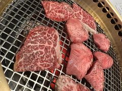 -铭牛烧肉·和牛海鲜自助(高新月牙湖店)