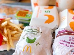 卤辣板烧鸡腿堡-麦当劳(江滨北路得来速餐厅)