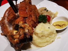 德式烤肘子-申德勒加油站餐厅(三里屯北小街店)