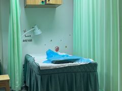 -李时珍中医馆·艾灸·推拿·针灸(佰港城馆)