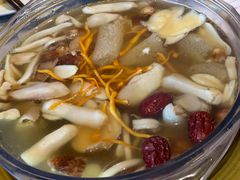 牛肝菌鸡汤-半山腰·云南菜(侨福芳草地店)