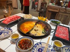 -旧街市鲜货老火锅(大光路店)