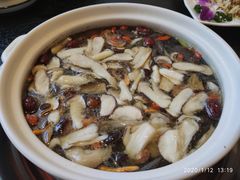 -阿鹏故事野生菌火锅(双廊古镇店)