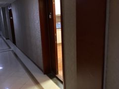 -宇翔服饰(双井桥东首城国际店)