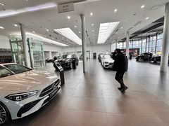 -杭州中升之星奔驰4S店(滨江店)