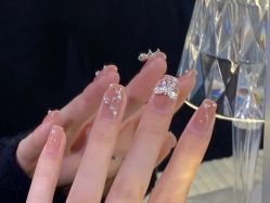 -悦指间美甲美睫