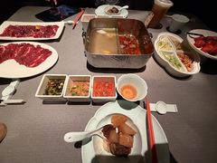 -左庭右院鲜牛肉火锅黑金店(陆家嘴中心店)