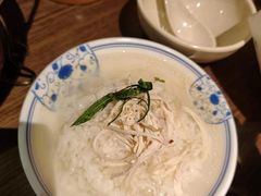 -肖四女乐山跷脚牛肉(南汇大学城生活广场店)