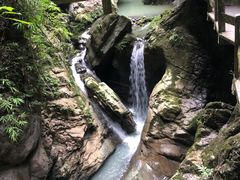 -龙水峡地缝景区