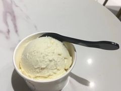 -Fridi Patisserie Cafe