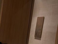 -灸春堂·艾灸·痛症·整脊连锁(之江银泰店)