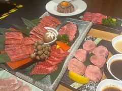 -炼火烤肉店