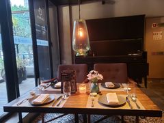 -Carbon莫卡哆·意大利复古集市餐厅(杭州大厦店)