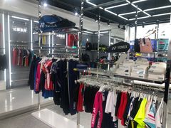 -YONEX苗江运动城(源深店)