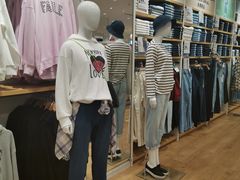 -优衣库(上海颛桥万达广场店)