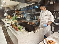 自助取餐区-武汉世茂希尔顿酒店·汇·全日餐厅