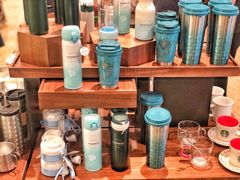 零售区-星巴克臻选(广州沙面店)