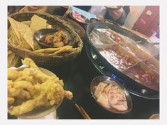 -岗上渣渣老火锅(两路口店)