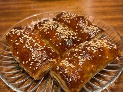 鲍汁叉烧酥-广州瑰丽酒店·广御轩Lingnan House