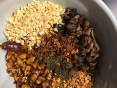 -热火朝天鲜切牛肉火锅(南强街巷店)