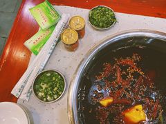 -朱氏胖子烂火锅(洪崖洞店)