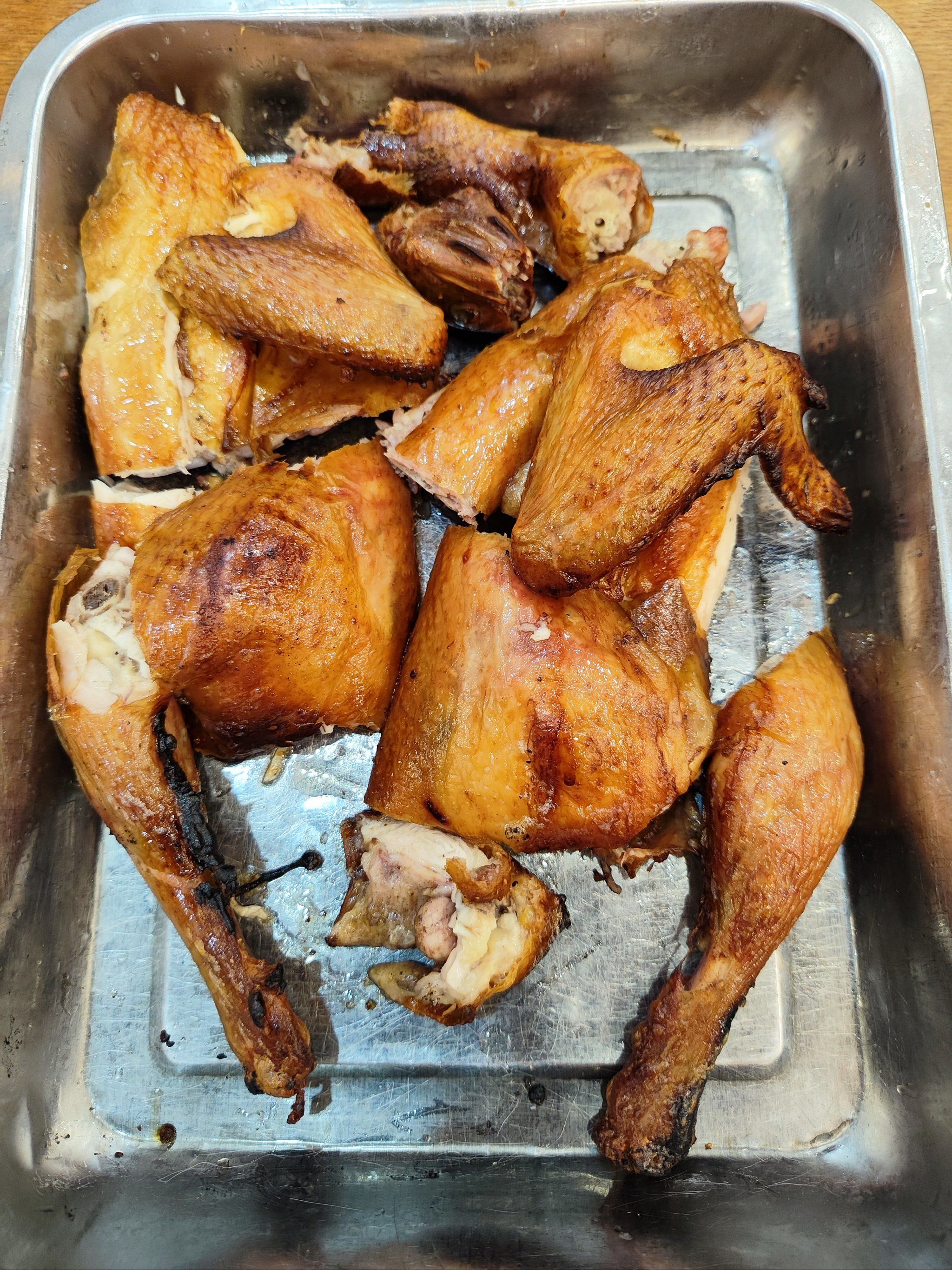 仙庙烧鸡~灵魂烧鸡,实在太棒了,烧鸡火候刚刚好,煲仔饭非常棒
