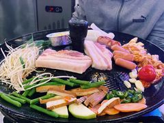 豚豚家五花肉-豚豚家돈돈가韩国锅盖烤肉(新北万达店)