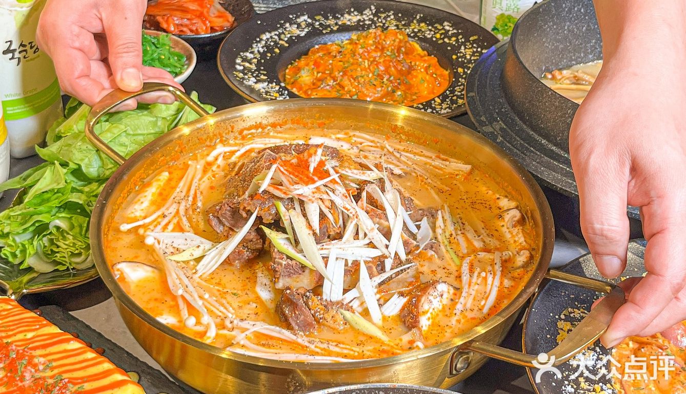 店里全是欧巴欧尼⁉️我好想天天来吃这家