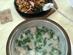 餐具摆设-标记美食新鲜猪杂(兴南大道店)