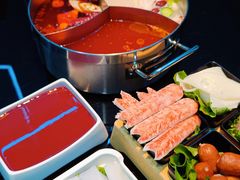 -唯爱KTV聚会餐厅(仙林东城汇店)