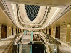 -上海滴水湖皇冠假日酒店