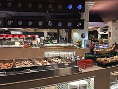 -荣誉国际酒店-云顶旋转餐厅