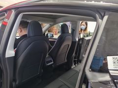 -TESLA 特斯拉(广州天环广场体验店)