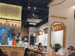 -馋三尺蟹粉小笼(人民广场店)