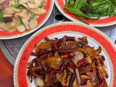 -菌之家·专业纯野生菌火锅·特色炒菌