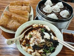 -禾诗夜市大饼油条(松江店)