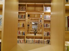 -漕河泾街道图书馆(漕河泾社区文化活动中心店)