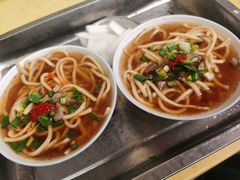 牛肉面-老光明岗琼甜茶馆