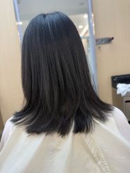 -首脑美发沙龙