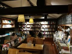 -猫的天空之城概念书店(苏州平江店)